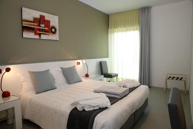 Monaco Suites Hotel Lignano Sabbiadoro Luaran gambar