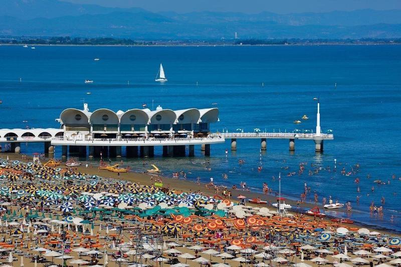 Monaco Suites Hotel Lignano Sabbiadoro Luaran gambar