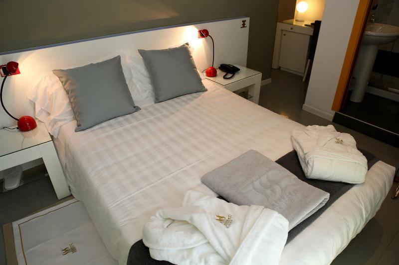 Monaco Suites Hotel Lignano Sabbiadoro Luaran gambar