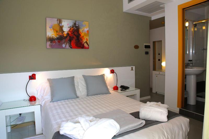 Monaco Suites Hotel Lignano Sabbiadoro Luaran gambar