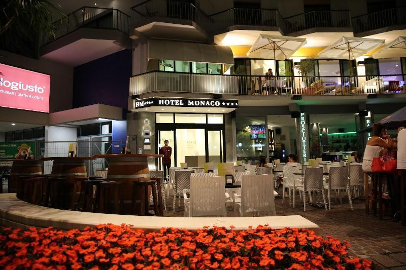 Monaco Suites Hotel Lignano Sabbiadoro Luaran gambar