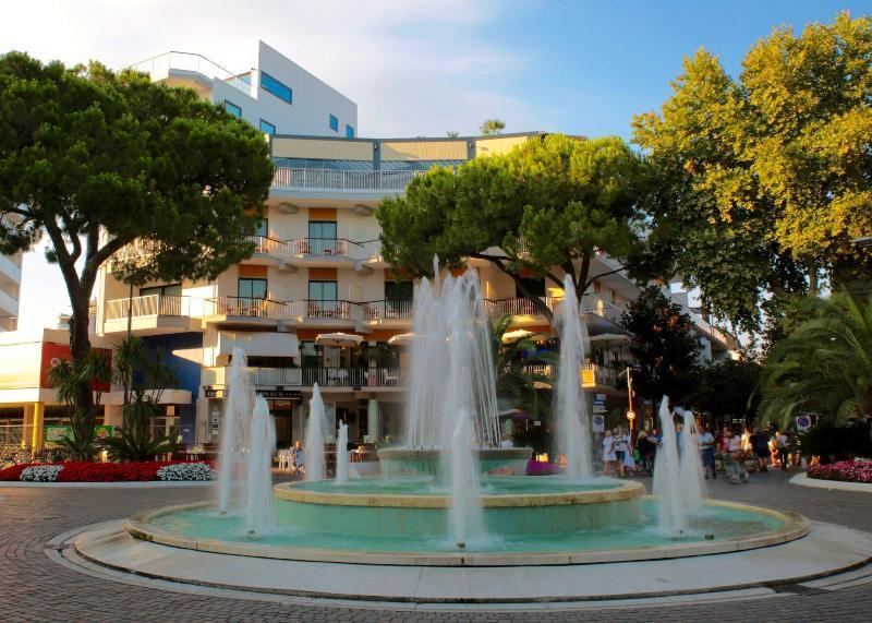 Monaco Suites Hotel Lignano Sabbiadoro Luaran gambar