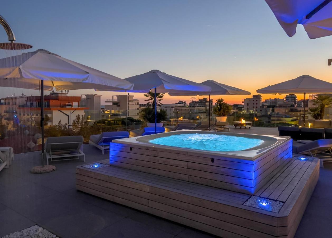 Monaco Suites Hotel Lignano Sabbiadoro Luaran gambar