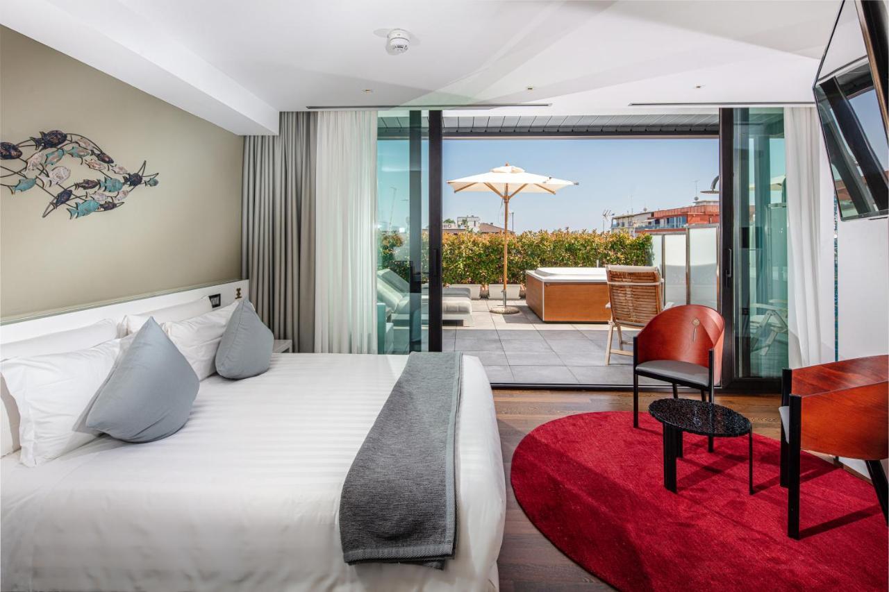 Monaco Suites Hotel Lignano Sabbiadoro Luaran gambar