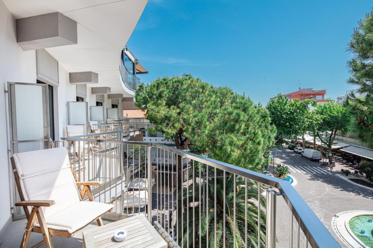 Monaco Suites Hotel Lignano Sabbiadoro Luaran gambar